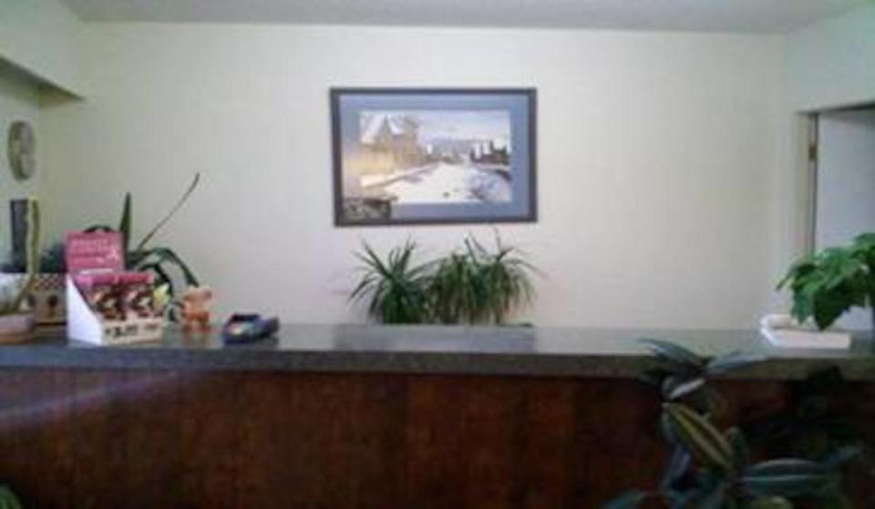Caravan Inn Quesnel Buitenkant foto